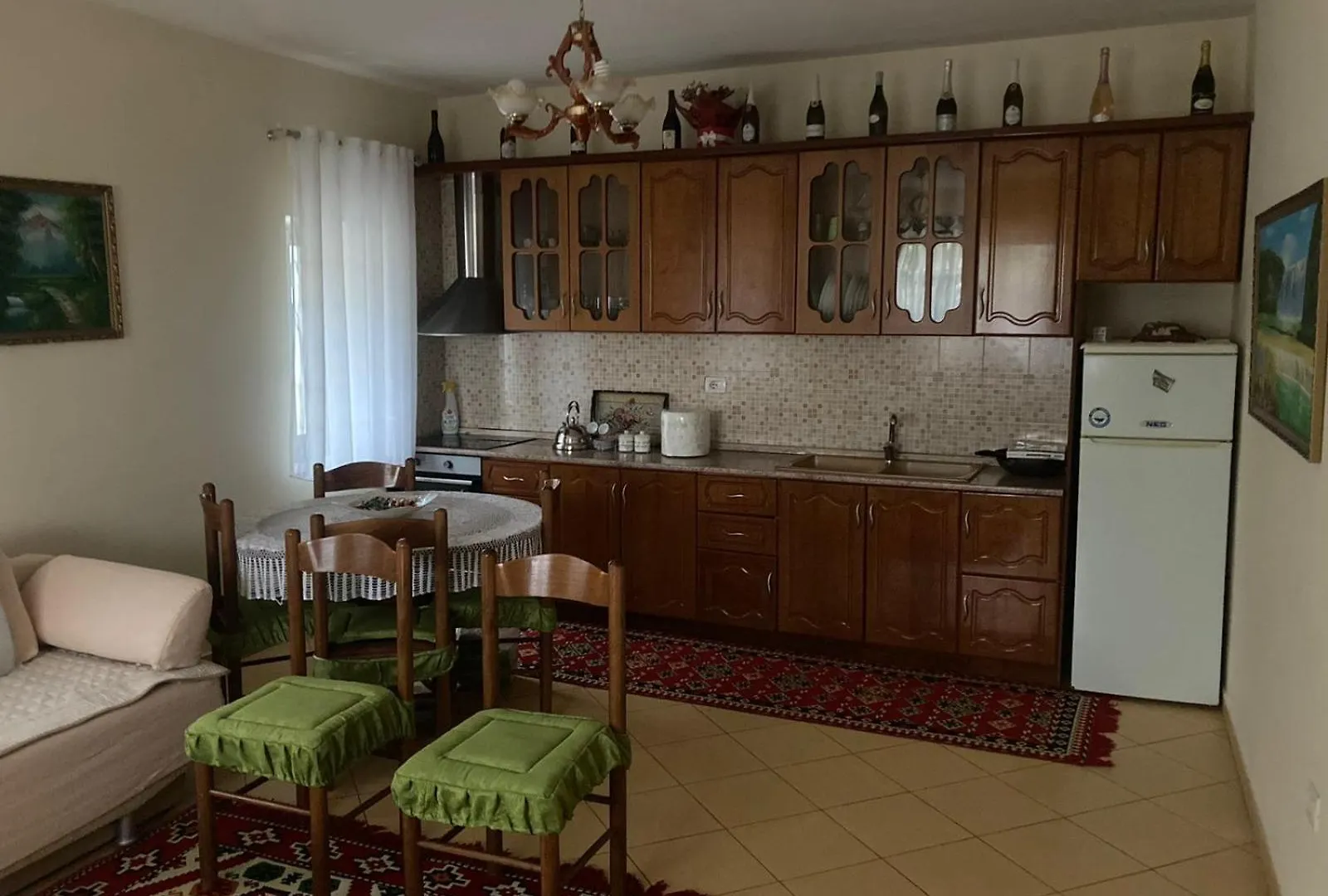 Casa de Férias Luzaj B Vila Kanine Albânia